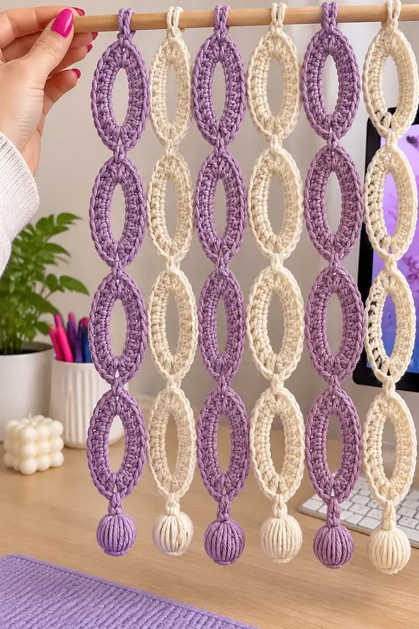 Lilac & Cream Interlocking Ring Crochet Curtain Pattern