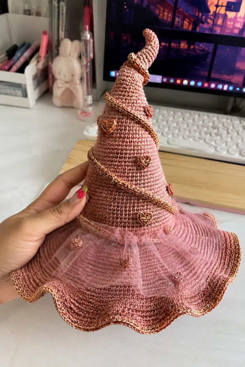 Free Intermediate crochet pattern: Big Rose Gold Spiral Witch Hat with Tiny Hearts and Veil Pattern - Easy to follow tutorial
