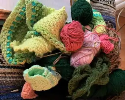 Flower Garden Hood Pattern step 2 - assembly progress