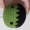 Hulk Amigurumi Pattern step 2 - assembly progress