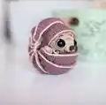 Tuk Tuk Armadillo Amigurumi Pattern step 3 - details and accessories