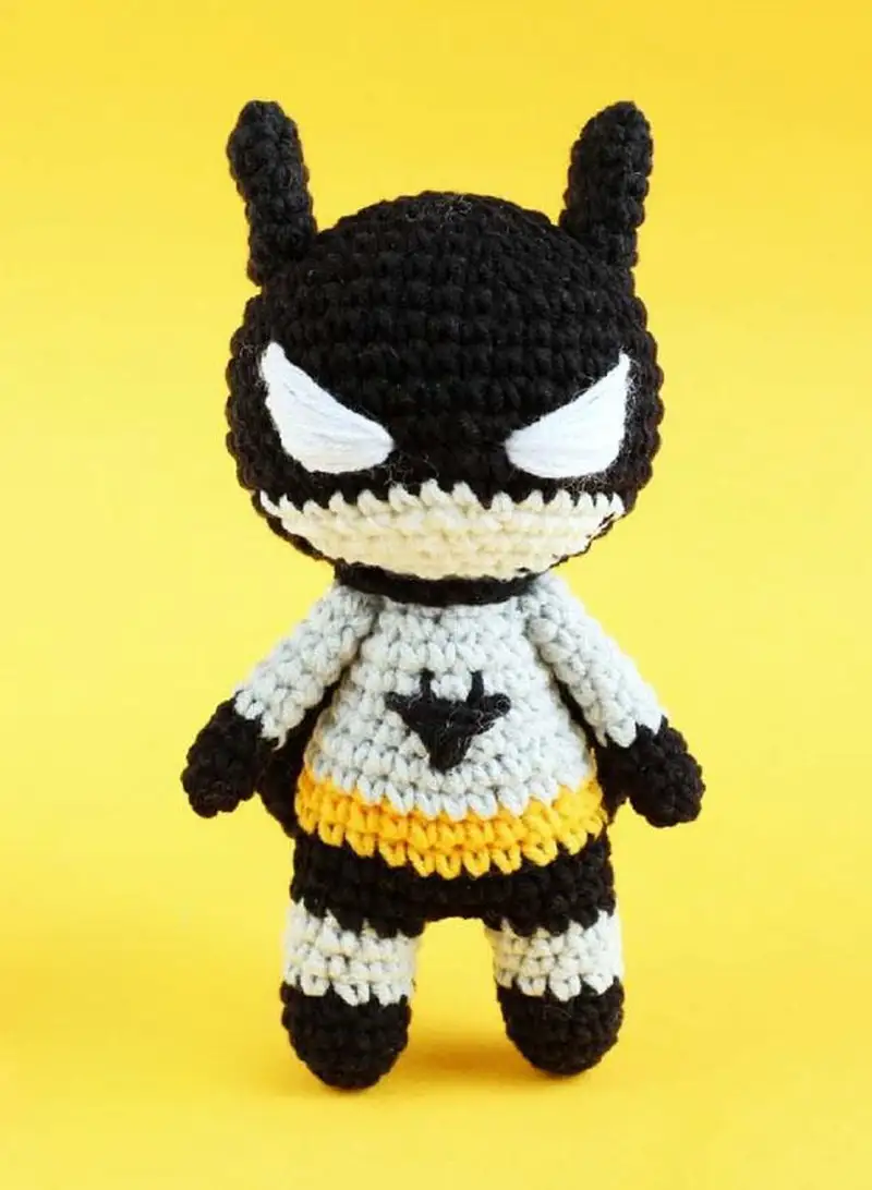 Free Intermediate crochet pattern: Batman Mini Amigurumi Pattern - Easy to follow tutorial