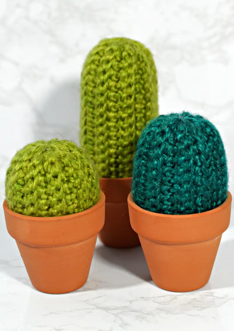 Free Beginner Friendly crochet pattern: Cactus Amigurumi Pattern - Easy to follow tutorial