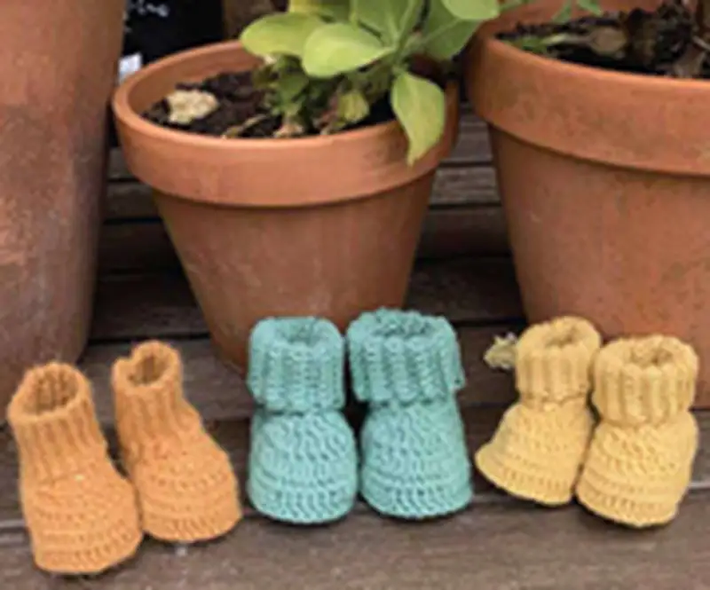 Free Intermediate crochet pattern: Classic Booties Pattern - Easy to follow tutorial