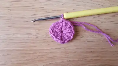 Easy Crochet Coasters Pattern step 4 - final assembly and finishing