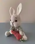 Bunny with Carrot Amigurumi Pattern step 1 - construction progress