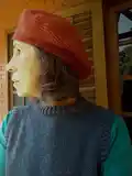 Cinnamon Beret Pattern step 4 - final assembly and finishing