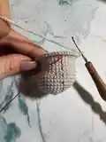 Bunny-Carrot Amigurumi Pattern step 3 - details and accessories