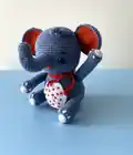 Elephant Amigurumi Pattern step 3 - details and accessories