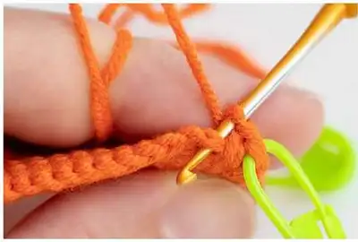 Small Houses Crochet Pattern step 4 - final assembly and finishing