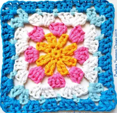 Daisy Granny Crochet Square Pattern step 3 - details and accessories