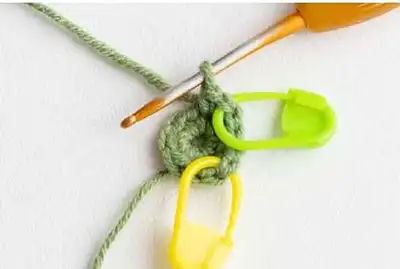 Big Houses Amigurumi Pattern step 2 - assembly progress