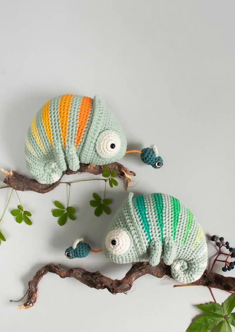 Free Intermediate crochet pattern: Chameleon Conrad Amigurumi Pattern - Easy to follow tutorial