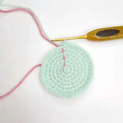 Spring Teapot House Amigurumi Pattern step 2 - assembly progress