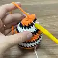 Nemo Clown Fish Amigurumi Pattern step 3 - details and accessories