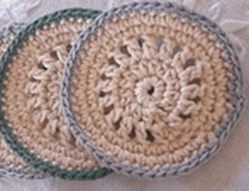 Free Beginner Friendly crochet pattern: Circular Coasters Pattern - Easy to follow tutorial