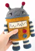 Pixie the Robot Amigurumi Pattern step 3 - details and accessories