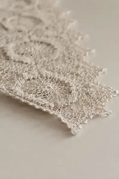 Beaded Crystal Lace Wedding Table Runner Pattern step 2 - assembly progress