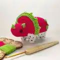 Dragonfruiteratops Amigurumi Pattern step 1 - construction progress
