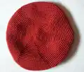 Cinnamon Beret Pattern step 3 - details and accessories